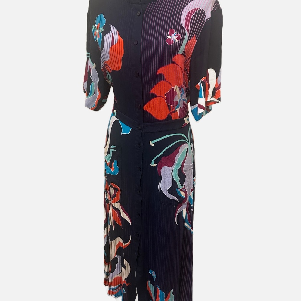 The Kit Floral Button-Up Dress 6 Coastal Resort Summer Party Business Casual
